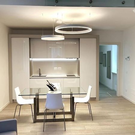 Queen Verona Luxury Apartment מראה חיצוני תמונה