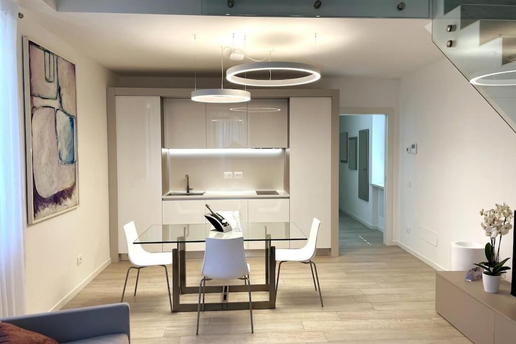 Queen Verona Luxury Apartment מראה חיצוני תמונה