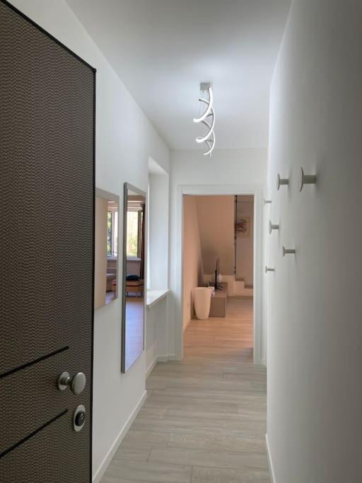 Queen Verona Luxury Apartment מראה חיצוני תמונה
