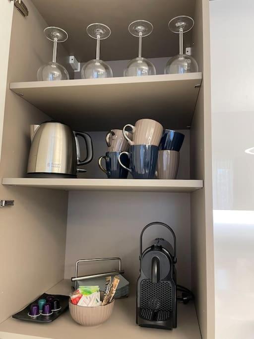 Queen Verona Luxury Apartment מראה חיצוני תמונה